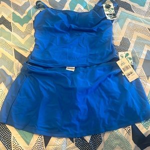 Women’s swimsuit Tankini Top with skirted bottom Size 12 Brand New with Tags